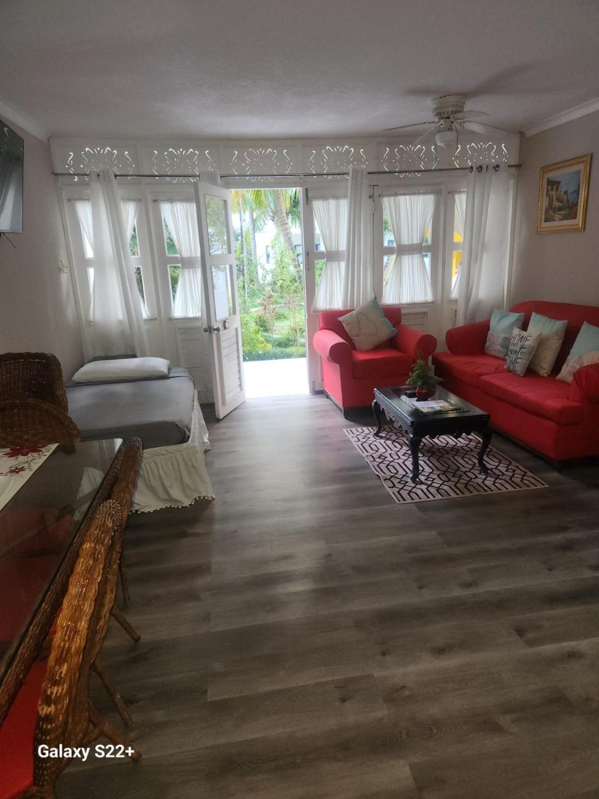 Cozy Villa Escape Runaway Bay Exteriör bild